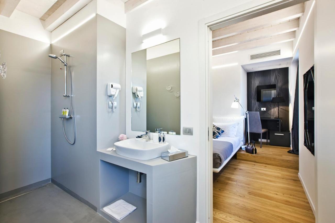 Manzoni 124 Bed&Relax Esine Exterior foto